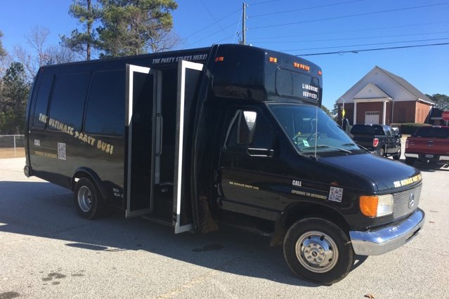 black limo bus