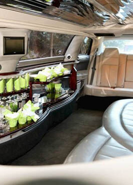 limo with bar